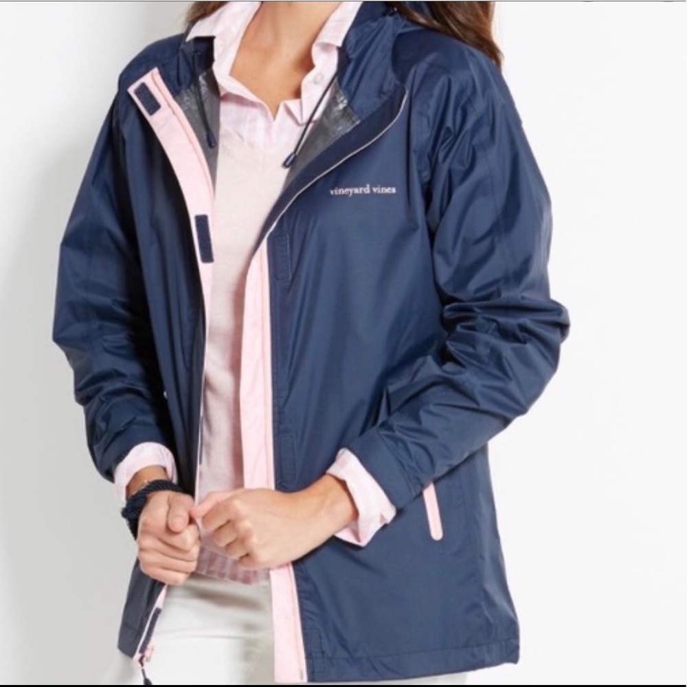 Vineyard vines rain coat